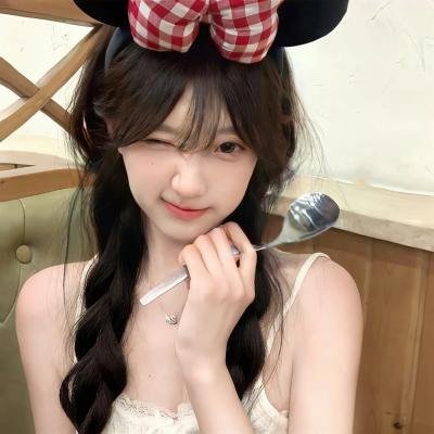 世界逼我做歌神